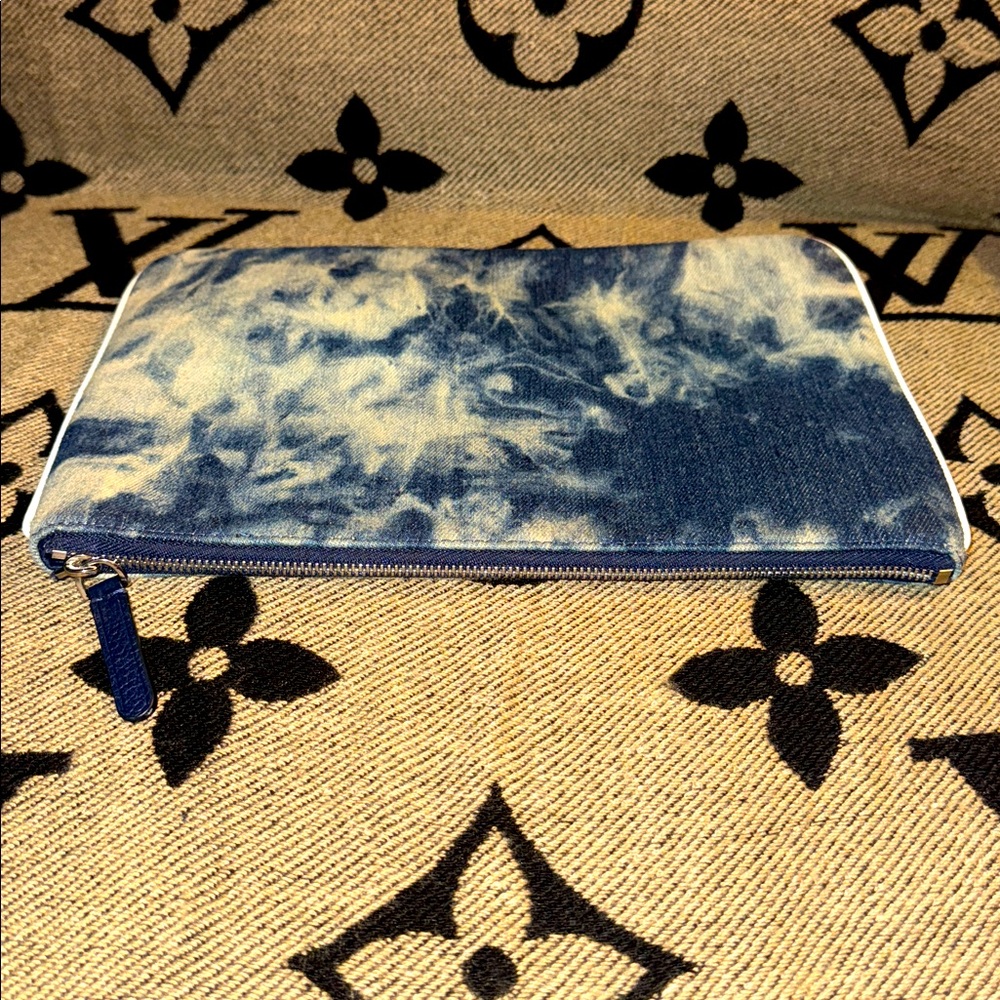 Kate Spade Large Denim Cloud Pouch - Picture 3 of 5